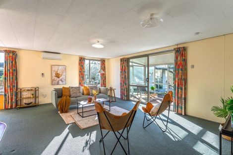 Photo of property in 40 Rosewood Place, Paraparaumu, 5032