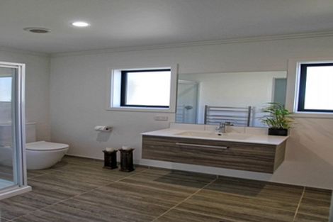 Photo of property in 3 Frances Bryers Road, Hobsonville, Auckland, 0616