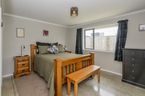 Photo of property in 21 Forbes Road, Foxton Beach, Foxton, 4815