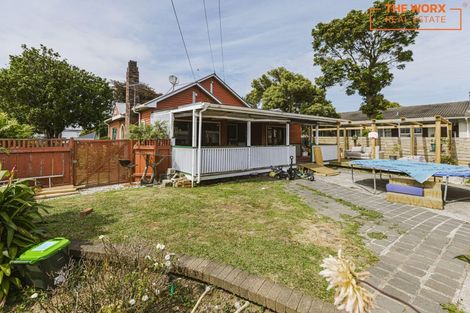 Photo of property in 37 Rosella Road, Mangere East, Auckland, 2024