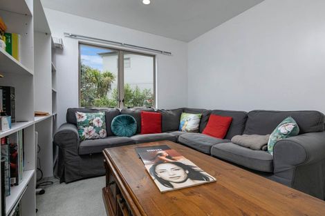 Photo of property in 1/6 Nimstedt Avenue, Oteha, Auckland, 0632