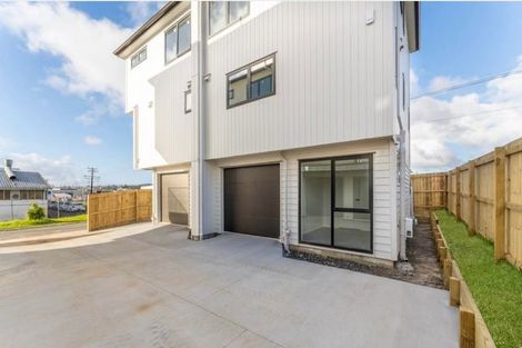 Photo of property in 2a Clinker Place, New Lynn, Auckland, 0600