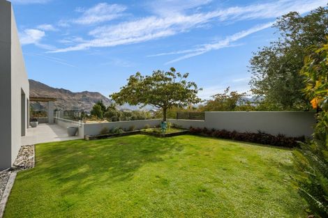 Photo of property in 8b Minaret Ridge, Wanaka, 9305