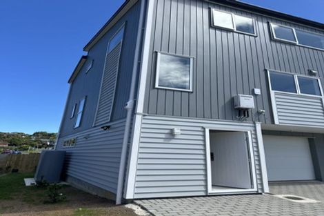 Photo of property in 15c Blenheim Street, Glenfield, Auckland, 0629