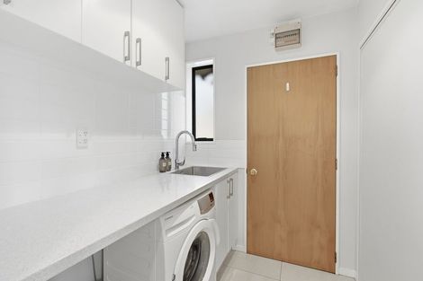 Photo of property in 3/118a Sawyers Arms Road, Northcote, Christchurch, 8052