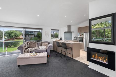 Photo of property in 208/27 Banks Avenue, Mount Maunganui, 3116