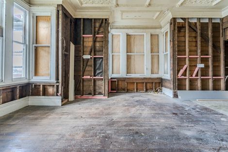 Photo of property in 1 Phillips Street, Kensington, Dunedin, 9011