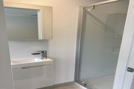 Photo of property in 2/14 Ruakiwi Road, Hamilton Lake, Hamilton, 3204