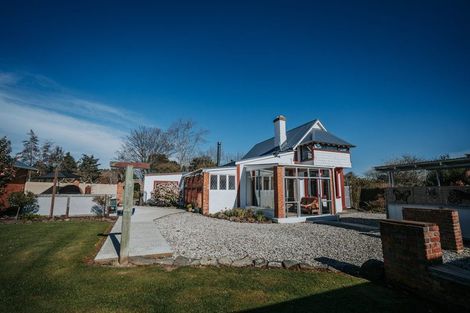 Photo of property in 6 Johnson Street, Milton, 9220