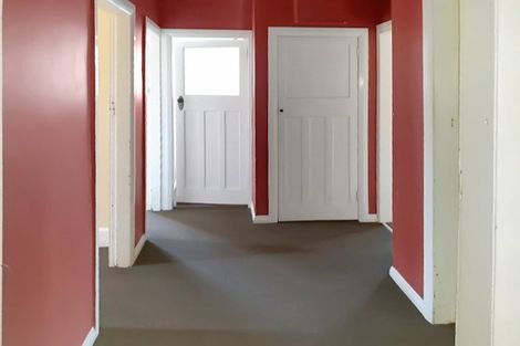 Photo of property in 37 Manuka Street, Castlecliff, Whanganui, 4501