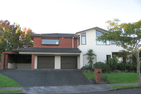 Photo of property in 5 Glucina Avenue, West Harbour, Auckland, 0618