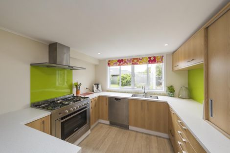 Photo of property in 12 Parata Street, Hokowhitu, Palmerston North, 4410