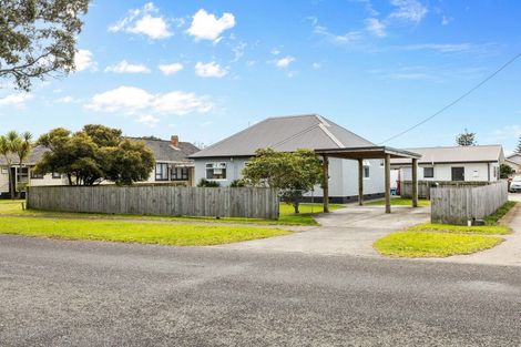 Photo of property in 90 Centennial Avenue, Waitara, 4320