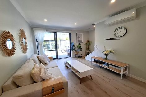 Photo of property in 23c O'meara Street, Swanson, Auckland, 0614