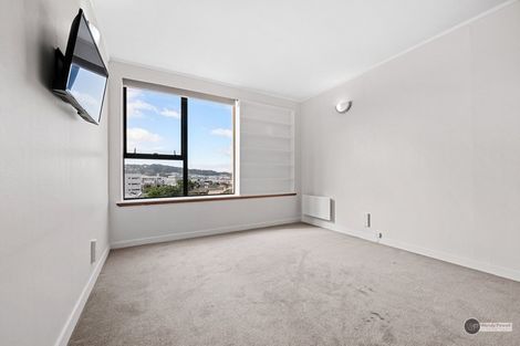 Photo of property in Hobson Court Flats, 58/70 Hobson Street, Thorndon, Wellington, 6011