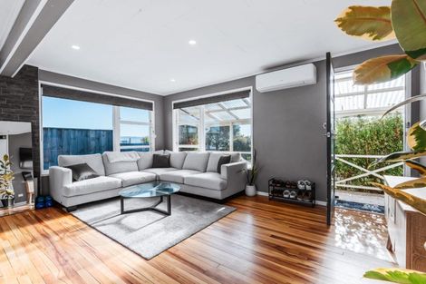 Photo of property in 2a Ward Place, Richmond Heights, Taupo, 3330