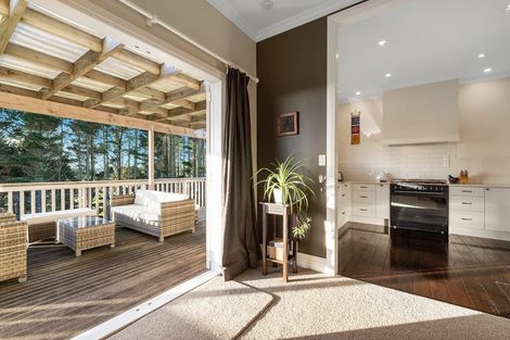 Photo of property in 408a Paremoremo Road, Paremoremo, Auckland, 0632