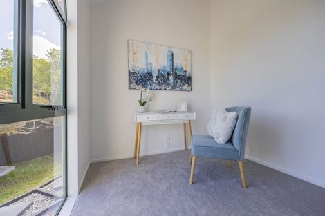 Photo of property in 16 Taroka Close, Pinehill, Auckland, 0632