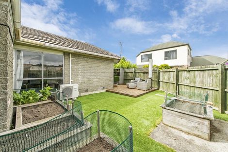 Photo of property in 2/17 Cunningham Place, Halswell, Christchurch, 8025