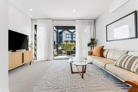 Photo of property in 2c Nerita Place, Long Bay, Auckland, 0630