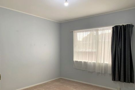 Photo of property in 2/5 Newington Road, Henderson, Auckland, 0612