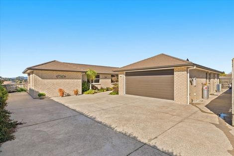 Photo of property in 16 Vantage Place, Omokoroa, 3114