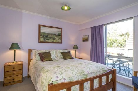 Photo of property in 17 Inverness Crescent, Arrowtown, 9302