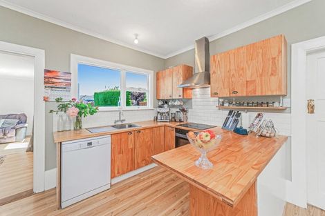 Photo of property in 2 Flannery Street, Leeston, 7632