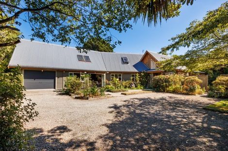 Photo of property in 355 Turitea Road, Turitea, Palmerston North, 4472