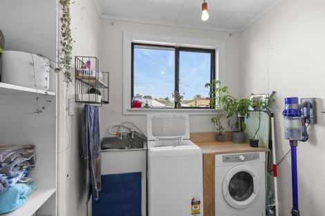 Photo of property in 21 Strange Street, Waitara, 4320