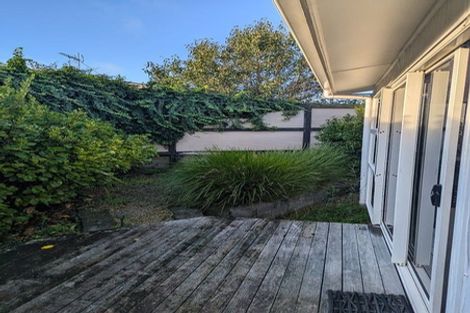 Photo of property in 32 Penton Road, Stanmore Bay, Whangaparaoa, 0932