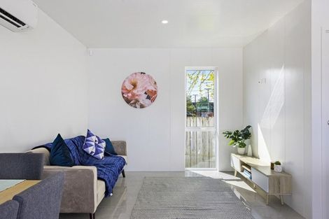 Photo of property in 9 Lappington Road, Otara, Auckland, 2023