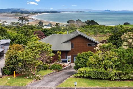 Photo of property in 33 Ngaparaoa Drive, Maketu, Te Puke, 3189