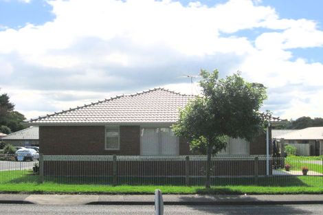 Photo of property in Kessel Way, 14/379 Swanson Road, Ranui, Auckland, 0612