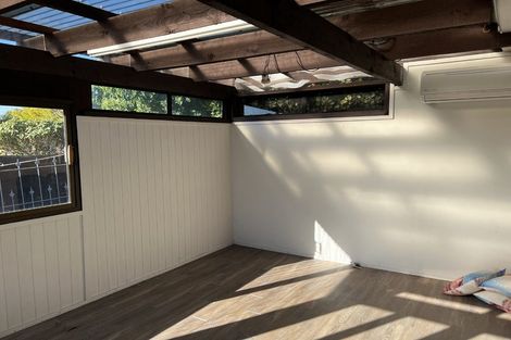 Photo of property in 11 Dunster Street, Burnside, Christchurch, 8053