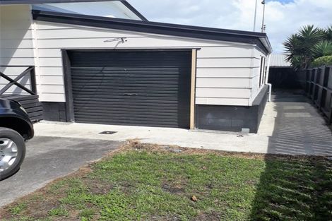 Photo of property in 21 Churchill Terrace, Waiuku, 2123