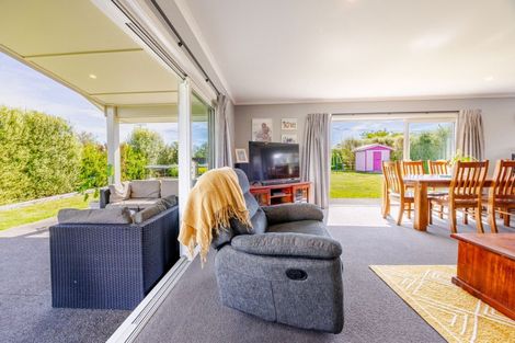 Photo of property in 13 Bell Street, Otane, 4202