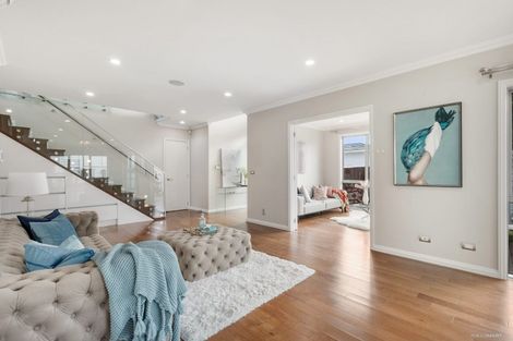 Photo of property in 436 East Coast Road, Windsor Park, Auckland, 0630