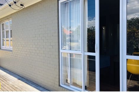 Photo of property in 8 Renton Road, Mount Albert, Auckland, 1025