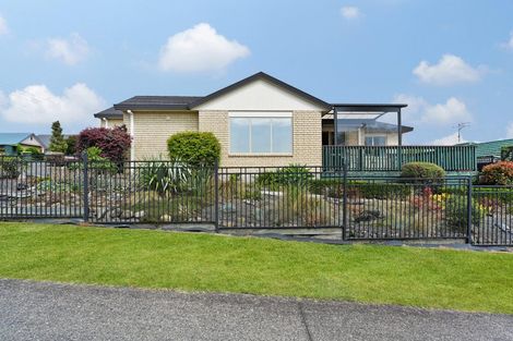 Photo of property in 137 Rototuna Road, Rototuna, Hamilton, 3210