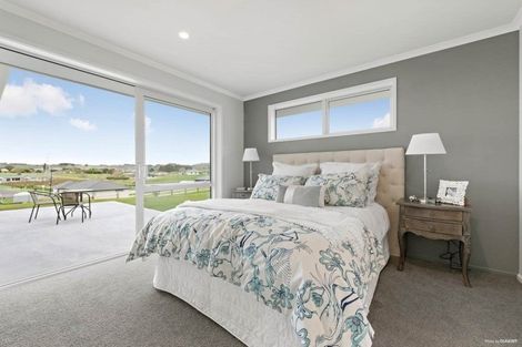 Photo of property in 11 Peet Row, Pokeno, 2471