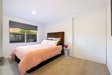 Photo of property in 5 Foresters Crescent, Parklands, Christchurch, 8083
