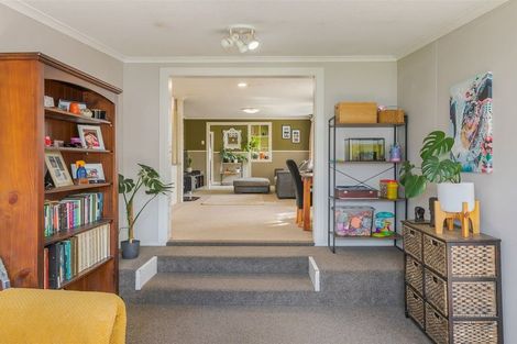 Photo of property in 32 Brougham Street, Westport, 7825