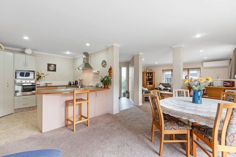 Photo of property in 72a Beachwater Drive, Papamoa Beach, Papamoa, 3118