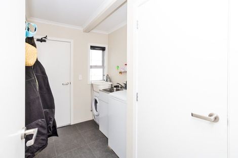 Photo of property in 21 Sunrise Drive, Seaward Bush, Invercargill, 9812