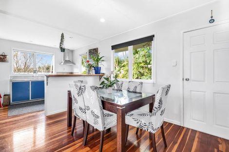 Photo of property in 8 Tawa Place, Waiuku, 2123