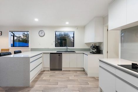 Photo of property in 76 Stanley Road, Glenfield, Auckland, 0629