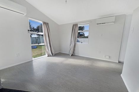 Photo of property in 27 Morgan Crescent, Levin, 5510