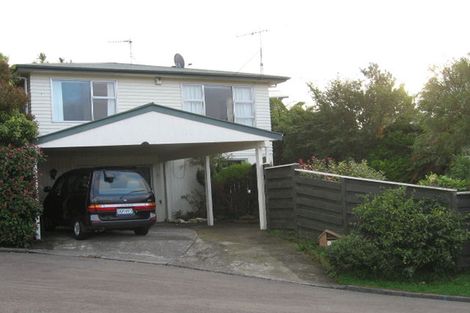 Photo of property in 4 Hillview Crescent, Paparangi, Wellington, 6037