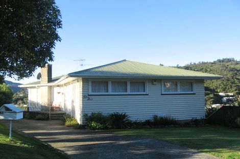 Photo of property in 42 Holborn Drive, Stokes Valley, Lower Hutt, 5019